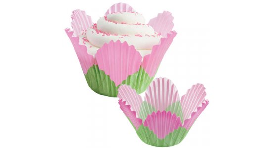 Blomsterformet muffinforme i papir, lyserd