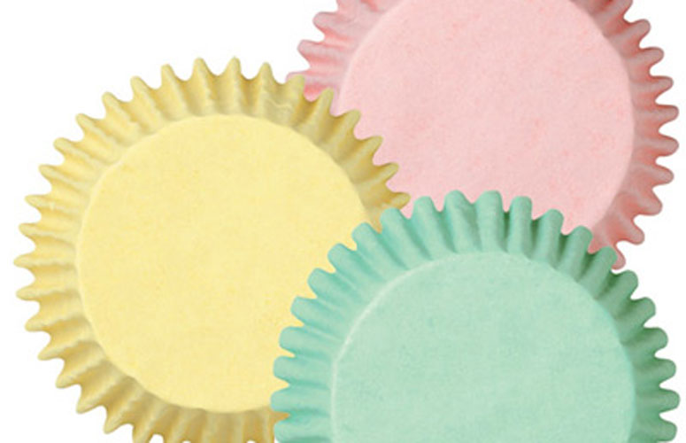 Billede af MINI muffin papirforme, pastelfarvede.100 stk