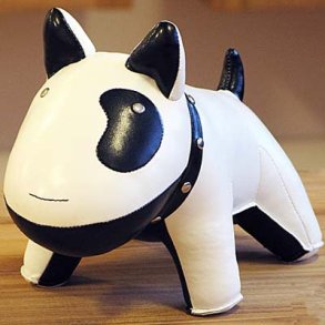 Zny Hvid Hund, bogsttte, drstopper, pynt. FRAGTFRI